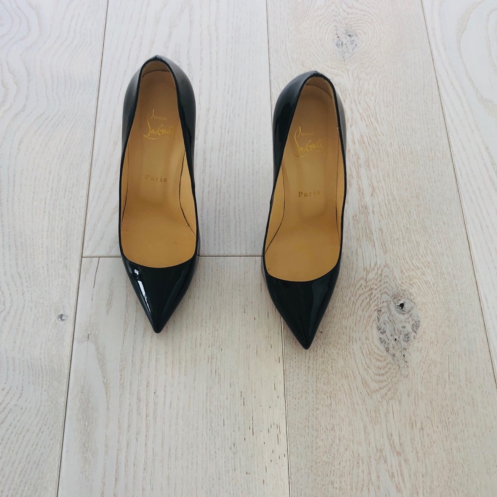 Christian louboutin pumps